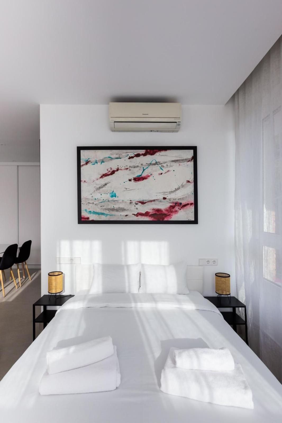 Apartamento Sunny With Ac In Hortaleza Madrid