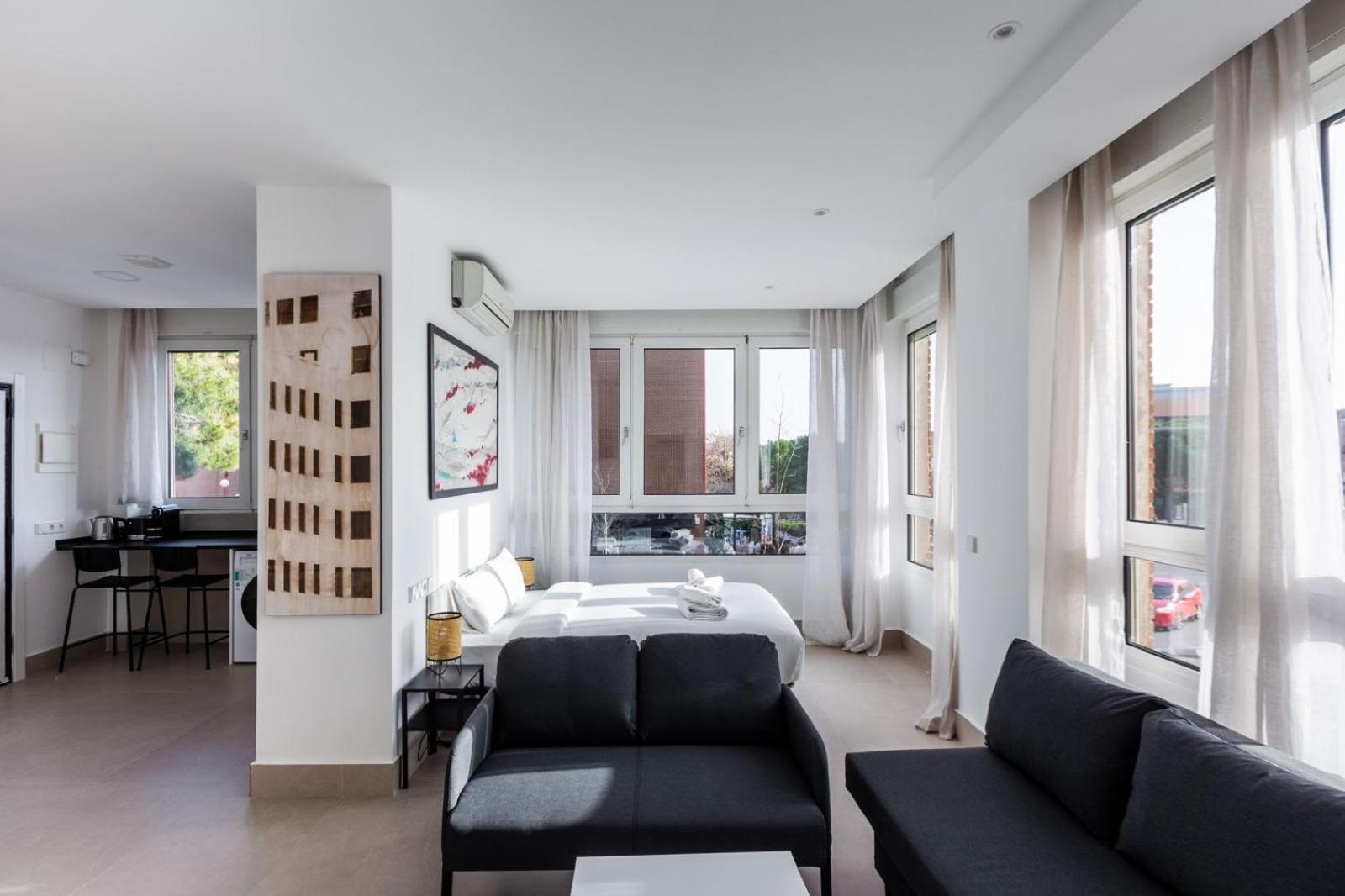Sunny With Ac In Hortaleza Apartamento Madrid
