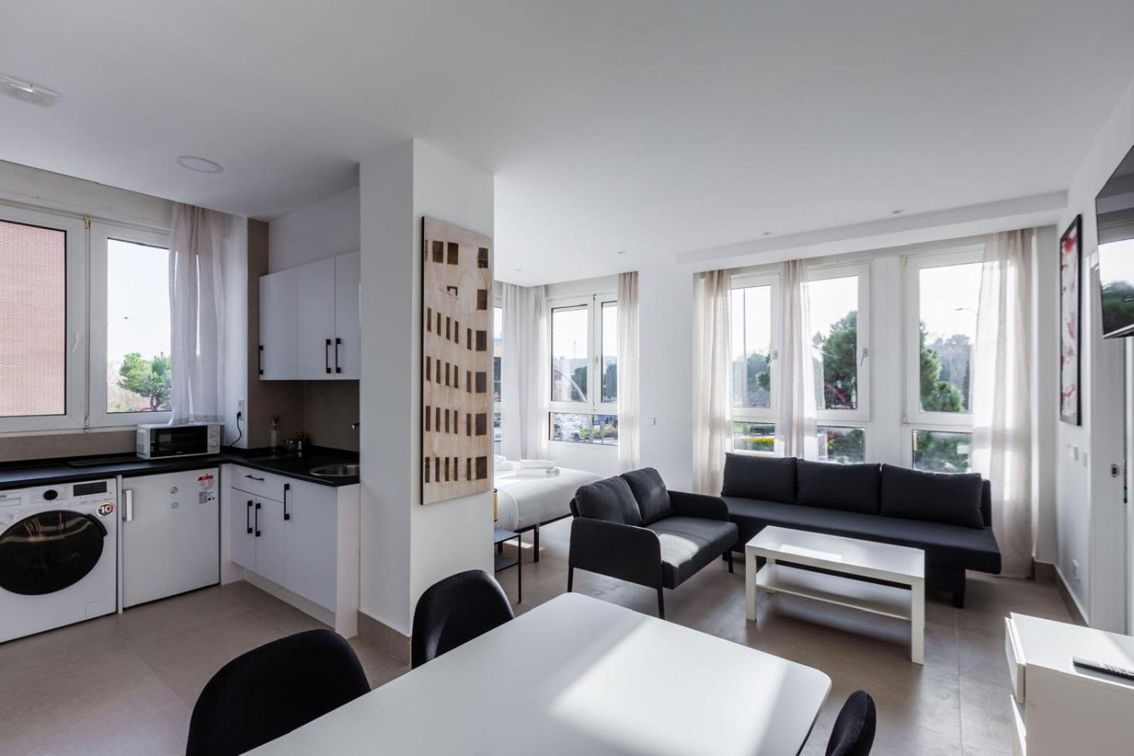 Apartamento Sunny With Ac In Hortaleza